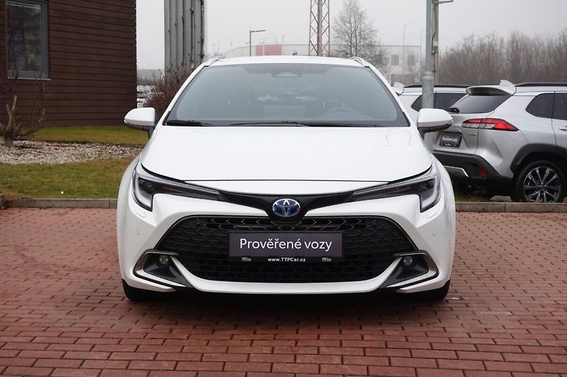 Toyota Corolla ZLEVNĚNO 2,0HSD Style - fotka 2 z 32