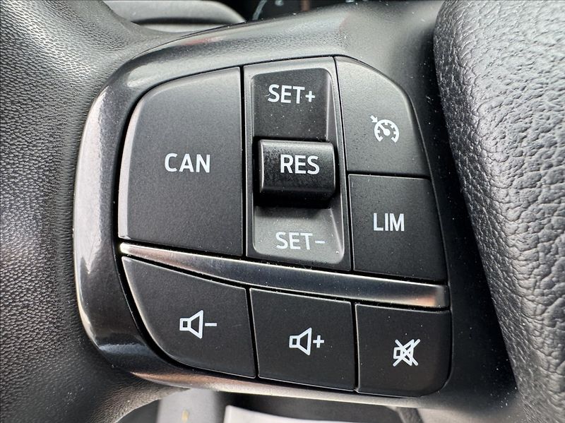 Ford Transit Custom 2,0 TDCi L1H1 DPH 1.maj ČR - fotka 37 z 50