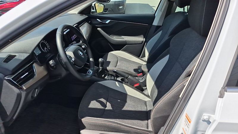 Škoda Scala 1.0 TSI 81KW Style - fotka 9 z 25