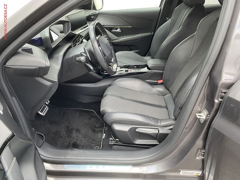 Peugeot 208 (2021) 1.2 PT, GT Line, AT - fotka 9 z 19
