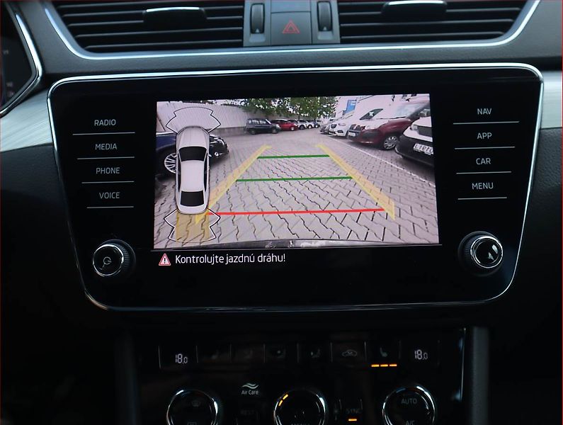 Škoda Superb (2022) Ambition 2.0 TDI, Serv.kniha - fotka 16 z 22