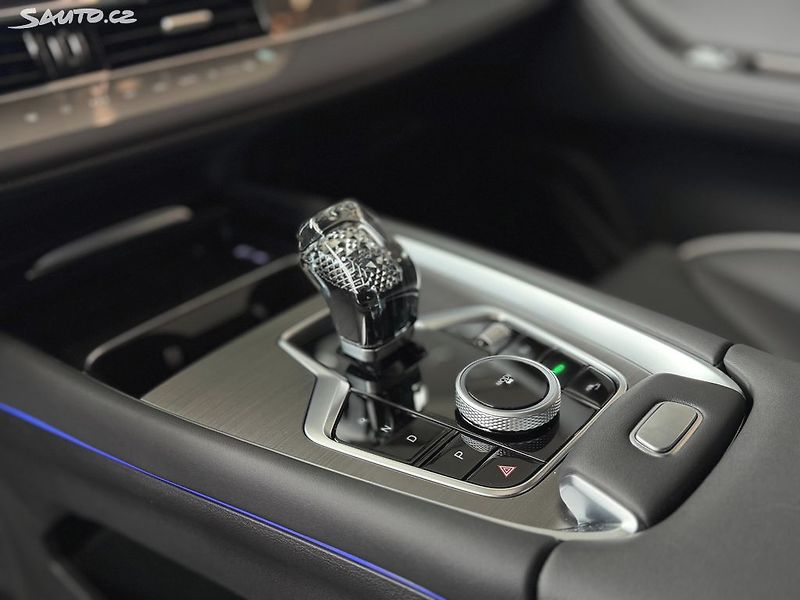 Chery Tiggo 7 PHEV UNIQUE 1,5 T-GDI - fotka 16 z 17