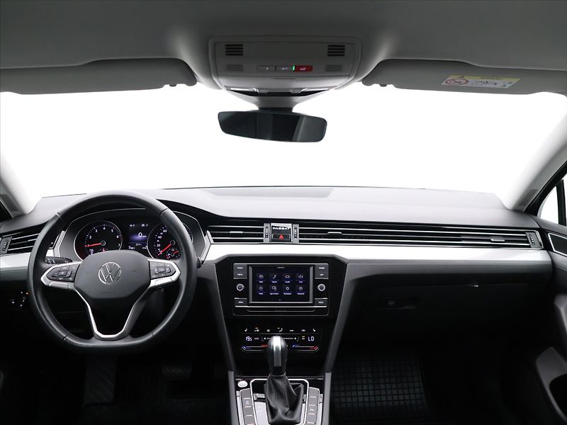 Volkswagen Passat Variant 1,5 TSI EVO 110kW Klima CZ DPH - fotka 22 z 29