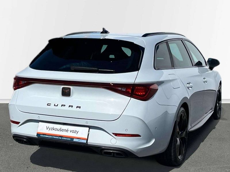 Cupra Leon (2024) 2.0 TSI 140 kW DSG VZ Line ST - fotka 2 z 21