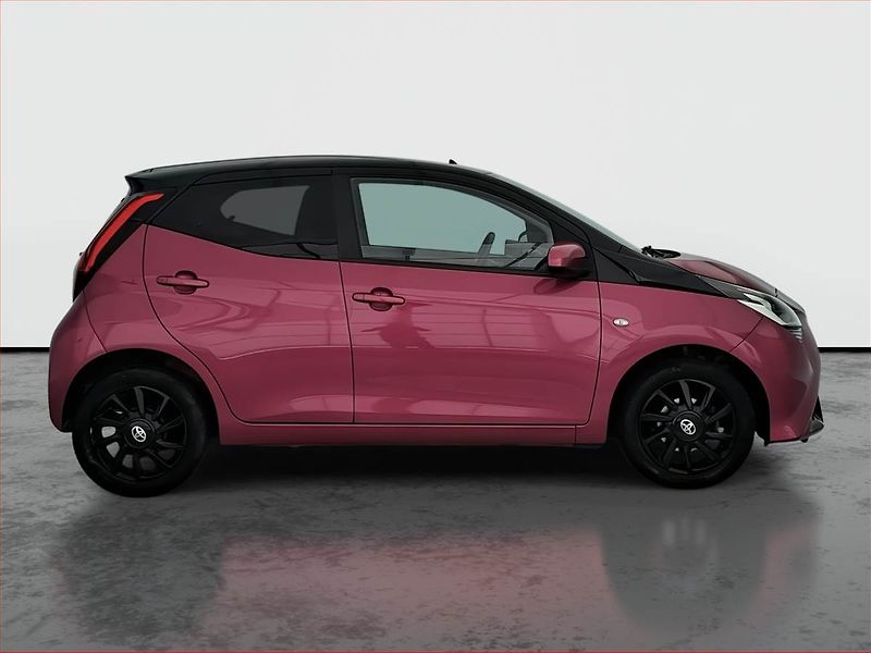Toyota Aygo (2019) 1.0 VVT-i, Tempomat - fotka 6 z 18