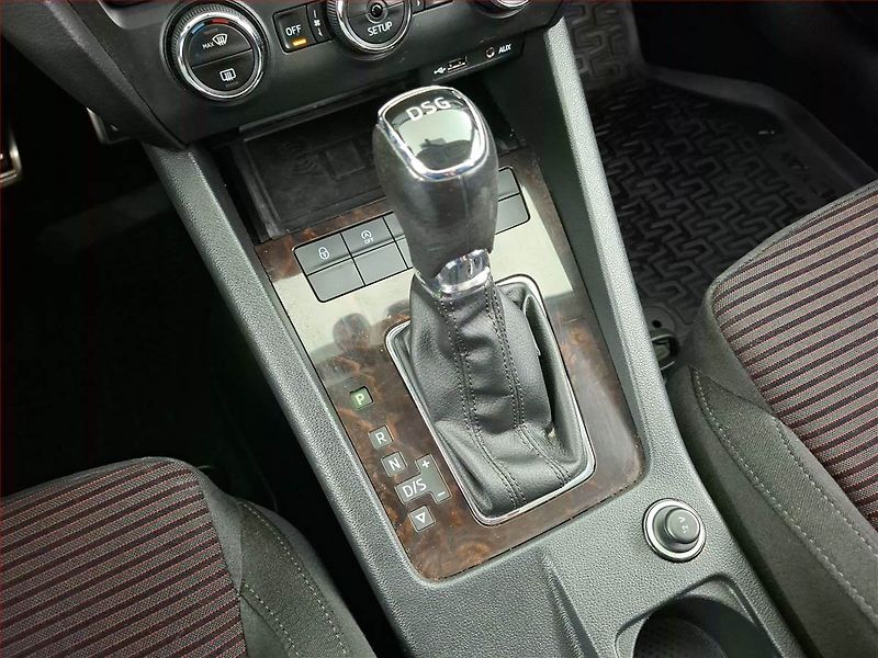 Škoda Octavia (2014) 1.8 TSI, Automat, Navi, Xenony - fotka 13 z 19