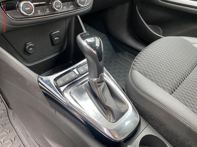 Opel Crossland X (2017) 1.2 Turbo, ČR, AT, autoAC - fotka 16 z 18