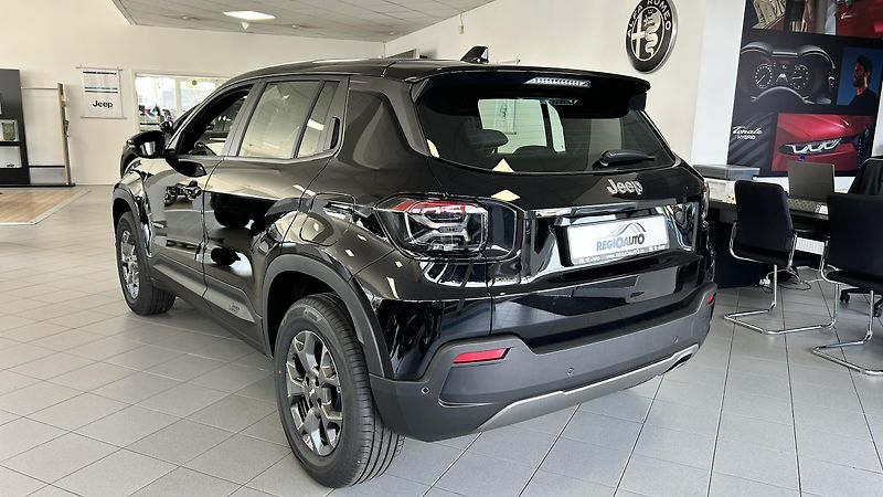 Jeep Avenger 1.2i 100k Longitude  MT6 - fotka 6 z 12