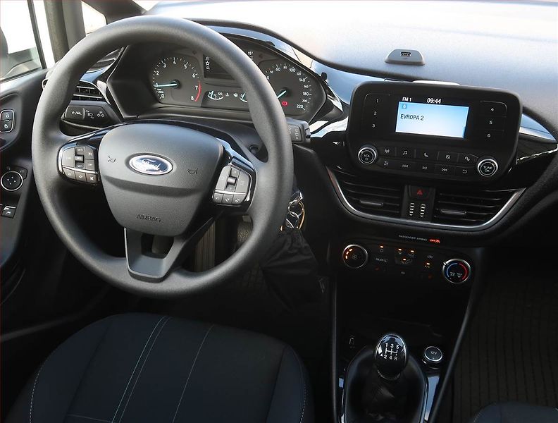Ford Fiesta (2018) 1.1, Serv.kniha, Tempomat - fotka 7 z 21