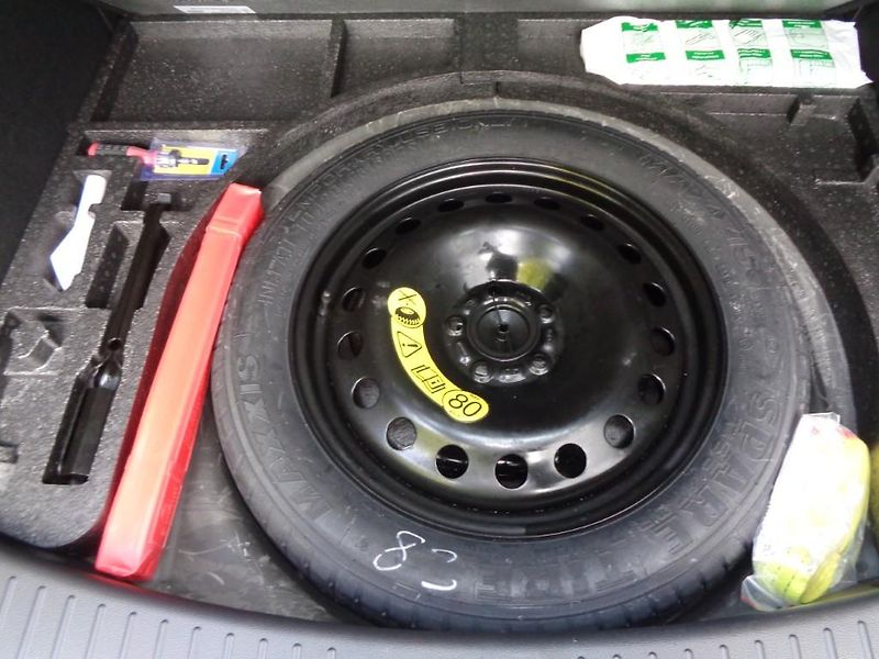 Ford Kuga 1.5 EcoBoost  ST Line  110 kW - fotka 25 z 28