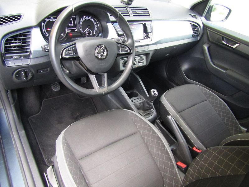Škoda Fabia (2019) 1.0 MPI 55kW TOP QUALITY - fotka 13 z 39