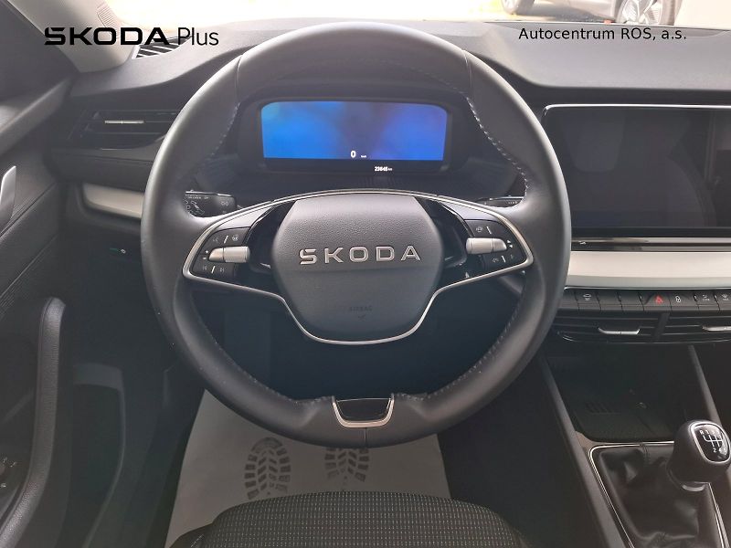 Škoda Octavia (2025) SELECTION TD 85/2.0 M6F - fotka 5 z 28