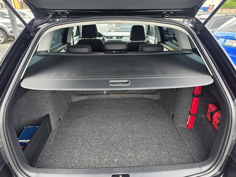 Škoda Octavia 2.0TDI DSG Tz - fotka 5 z 23