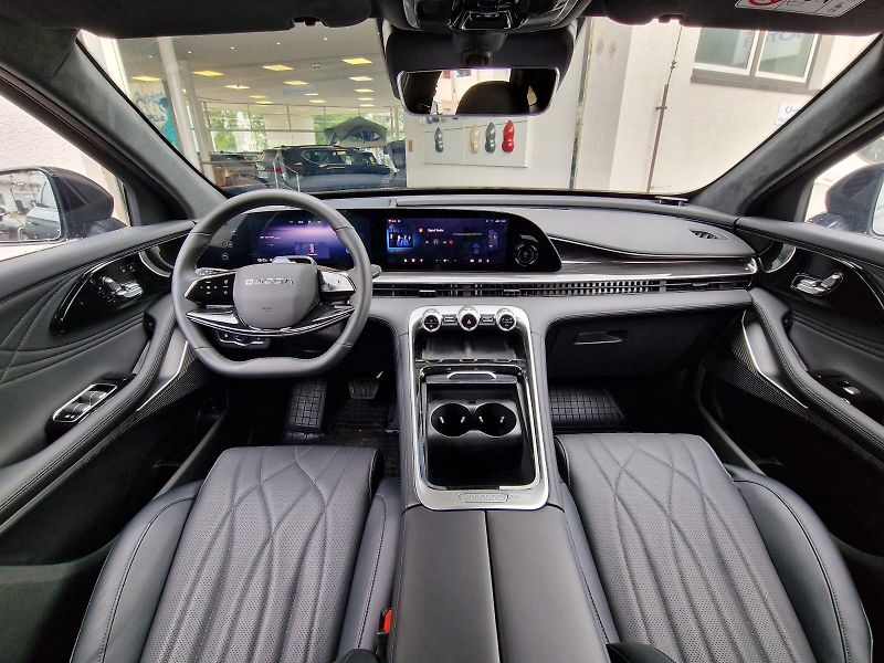Omoda 9 (2026) SHS Premium 1.5 TGDI - fotka 15 z 23