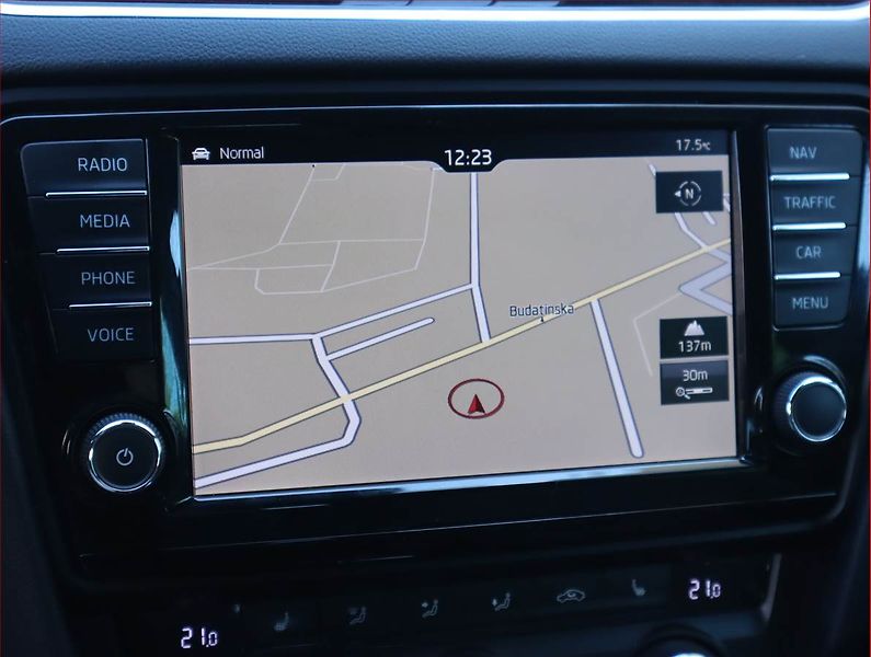 Škoda Octavia (2016) RS 2.0 TDI, Automat, Kůže - fotka 16 z 21