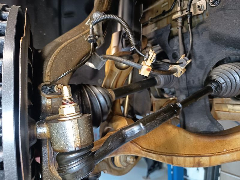Jeep Grand Cherokee (2021) 3,6L 4x4 LIMITED L, REZERVACE - fotka 48 z 49