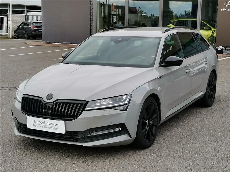 Škoda Superb 2,0 TDI SportLine Combi DSG - fotka 2 z 23