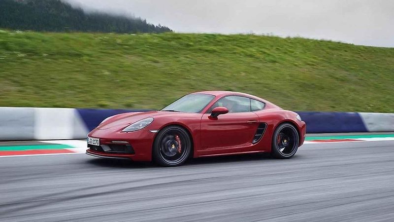 Porsche 718 Boxster GTS.