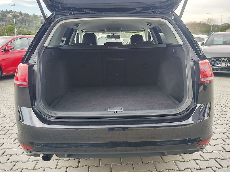 Volkswagen Golf 1.2 TSI/81kW Comfortline - fotka 9 z 40
