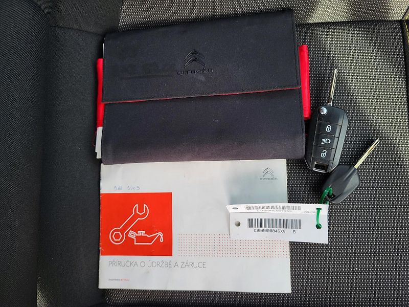 Citroën C3 1.2 PureTech 82k S&S FEEL *ČR - fotka 34 z 40