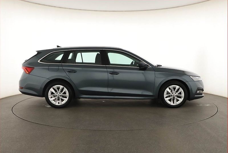 Škoda Octavia (2020) Style 2.0 TDI, Navi, Tempomat - fotka 6 z 17