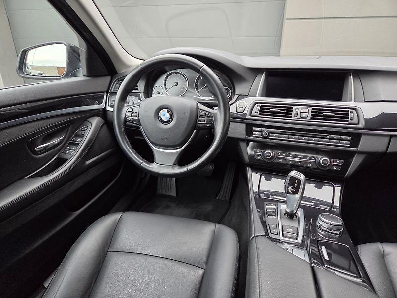 BMW Řada 5 525d xDrive ČR DPH  - fotka 8 z 44