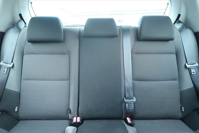 Peugeot 207 (2010) 1.4 HDI, nová STK, rezervace - fotka 10 z 16