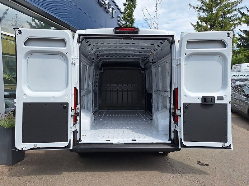 Peugeot Boxer (2026) FG 3500 L3H2 BHDi 180k MAN6 - fotka 16 z 18
