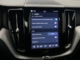 Volvo XC60 B4 AWD R-DESIGN AUT CZ - náhled 41