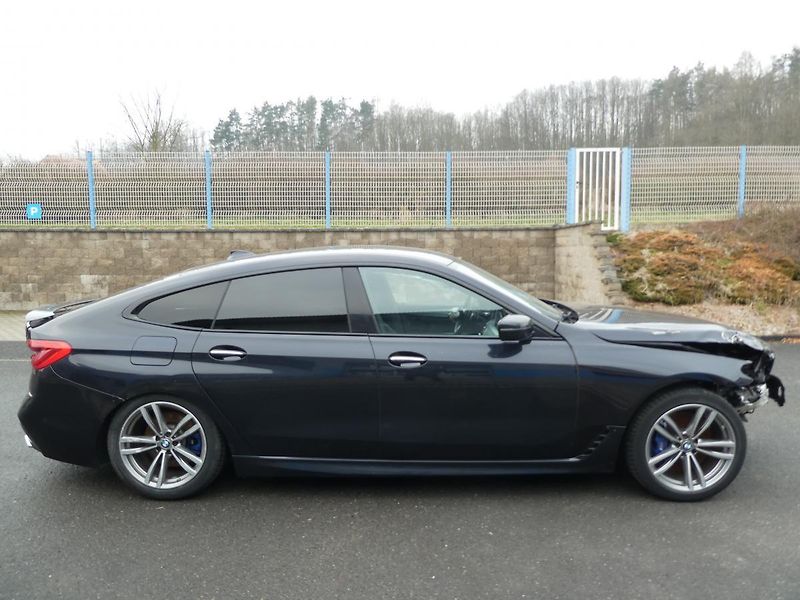 BMW Řada 6 GT 630D 195kW  M SPORT  - fotka 3 z 15