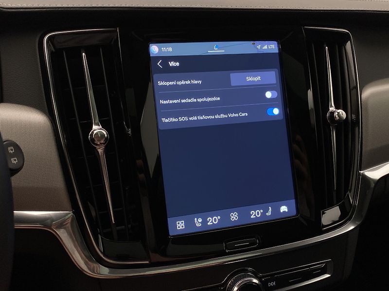 Volvo V90 T6 AWD RECHARGE DARK PLUS AUT - fotka 57 z 62