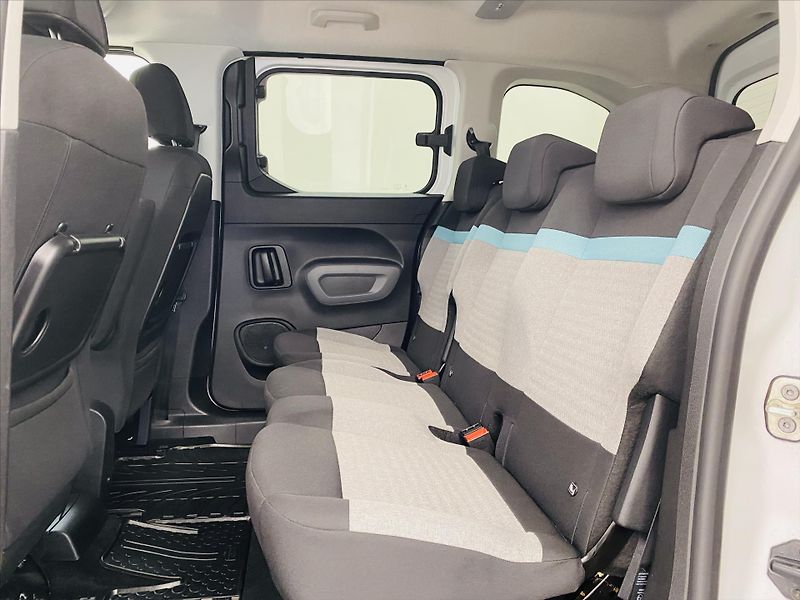 Citroën Berlingo 1,5 HDI 75 kW 1. maj. ČR - fotka 6 z 26