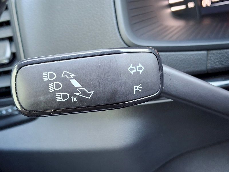 Škoda Karoq (2023) Sportline DSG 1,5TSi 110kW - fotka 19 z 35