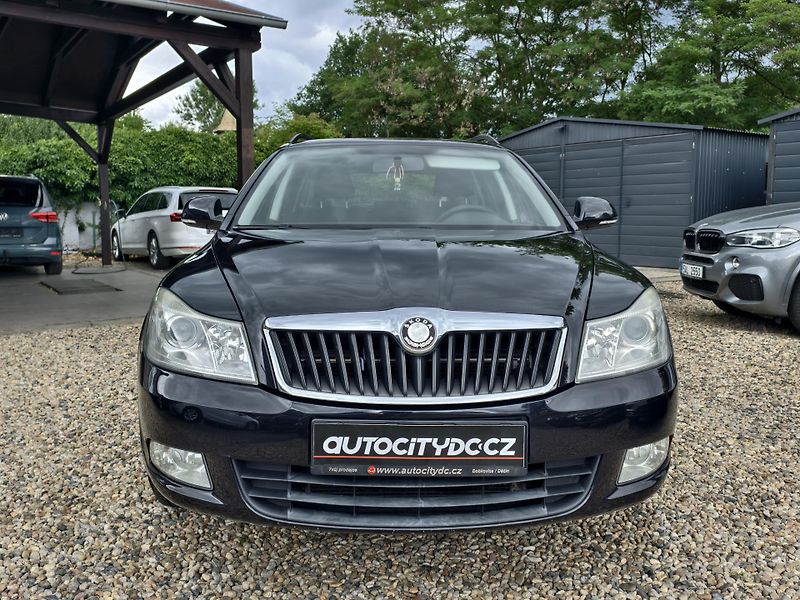 Škoda Octavia KOMBI 1.6 TDi 77kW VÝHŘEVY PDC - fotka 2 z 18