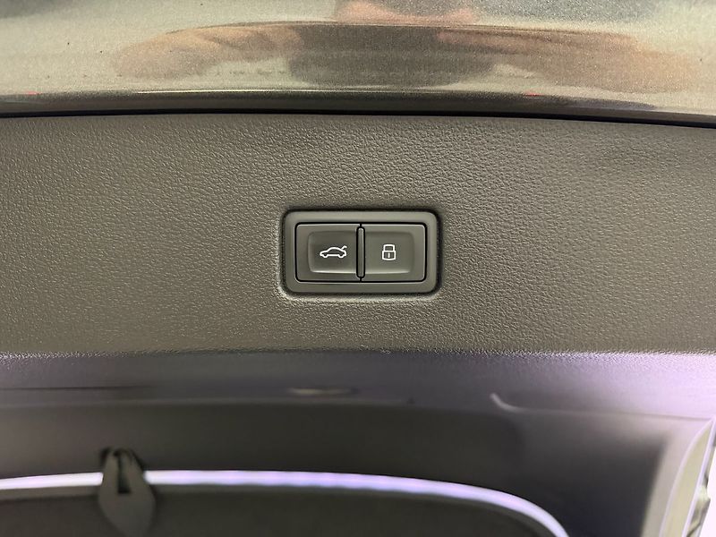 Audi A7 50TDI QUATTRO S-LINE, PANORAMA - fotka 33 z 35