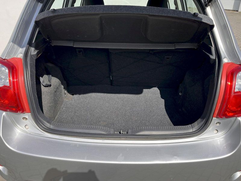 Toyota Auris (2012) 1,4 D-4D 6man - fotka 14 z 22