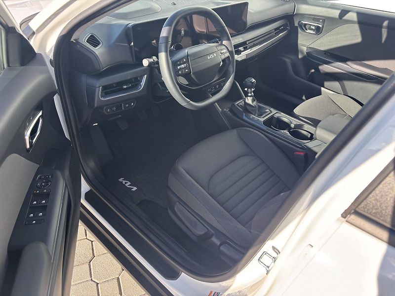 Kia K4 (2026) EXCLUSIVE 1,0 T-GDi - fotka 5 z 6