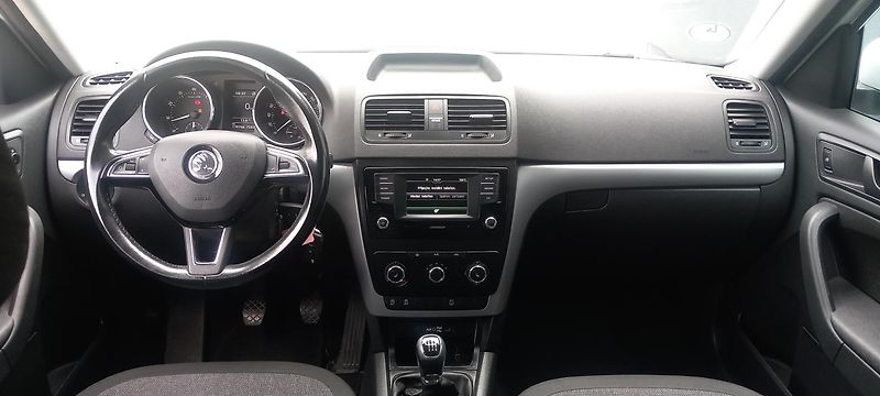 Škoda Yeti 1.2 TSI Active - fotka 9 z 27