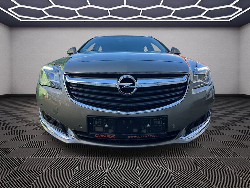 Opel Insignia (2015) 1.4T 103kw Edition - fotka 2 z 23