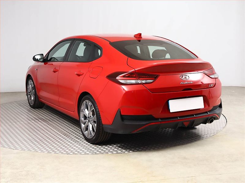 Hyundai i30 (2020) N-Line 1.4 T-GDI, Serv.kniha - fotka 4 z 15