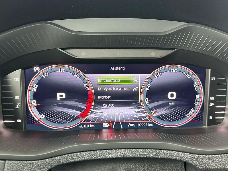 Škoda Karoq (2025) DSG 1.5TSI 110kW SportLine - fotka 10 z 36