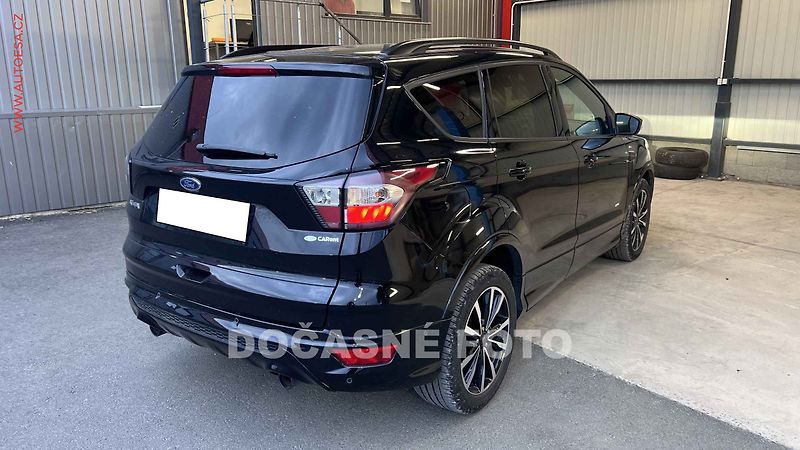 Ford Kuga (2017) 2.0TDCi 4x4, 1.maj,ČR, AT - fotka 2 z 3