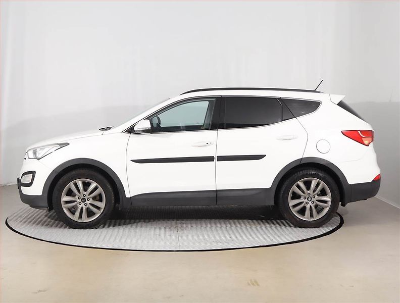 Hyundai Santa Fe (2015) 2.0 CRDi, 4X4, Tempomat - fotka 3 z 16