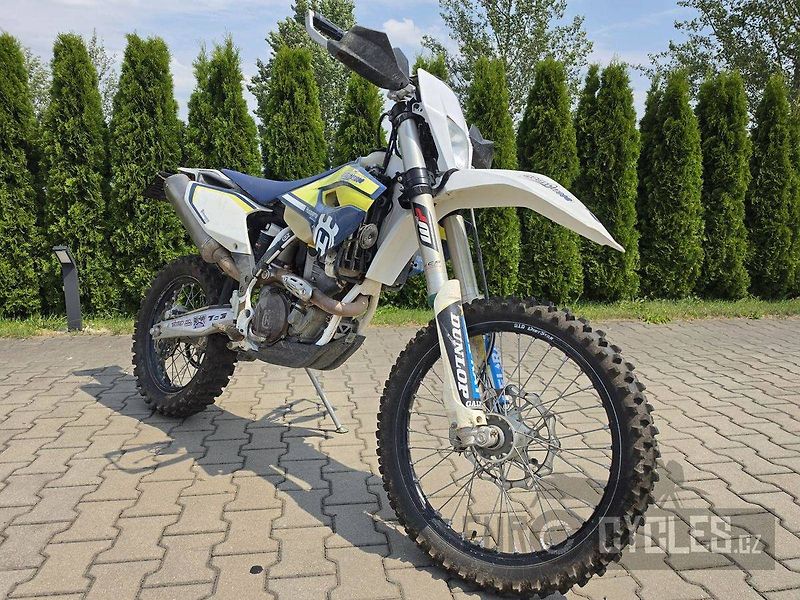 Husqvarna FE 350 (2016) - fotka 2 z 12