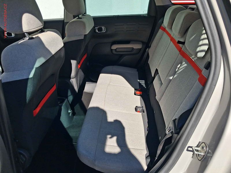 Citroën C3 Aircross (2017) 1.2PT, Shine, TZ - fotka 10 z 18