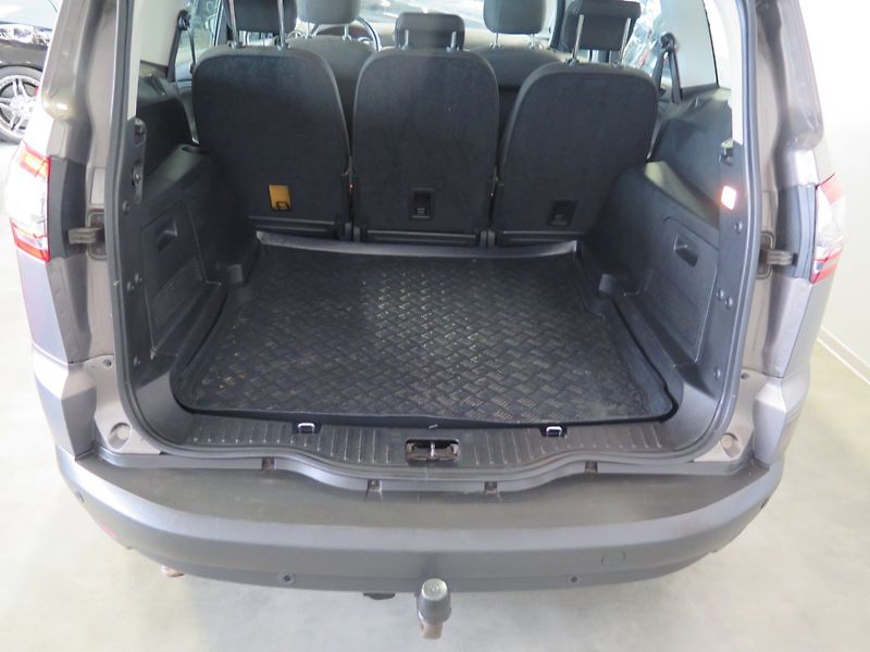 Ford S-MAX (2013) 2.0TDCi,navi,výhřev,tažné,STK - fotka 18 z 27