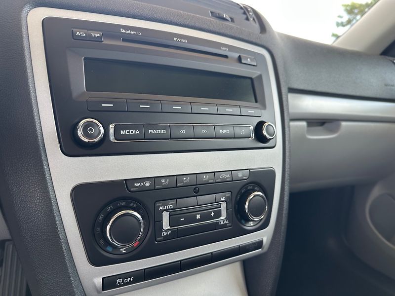Škoda Octavia (2012) 2.0TDi 4x4 PO VELKÉM SERVISU - fotka 11 z 15