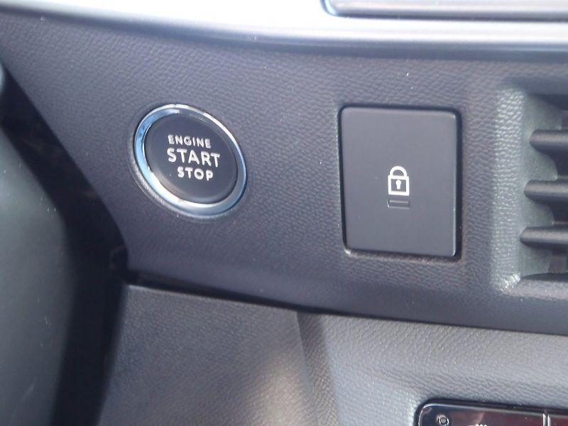 Opel Frontera Hybrid GS 1.2 Turbo 81kW - fotka 22 z 30