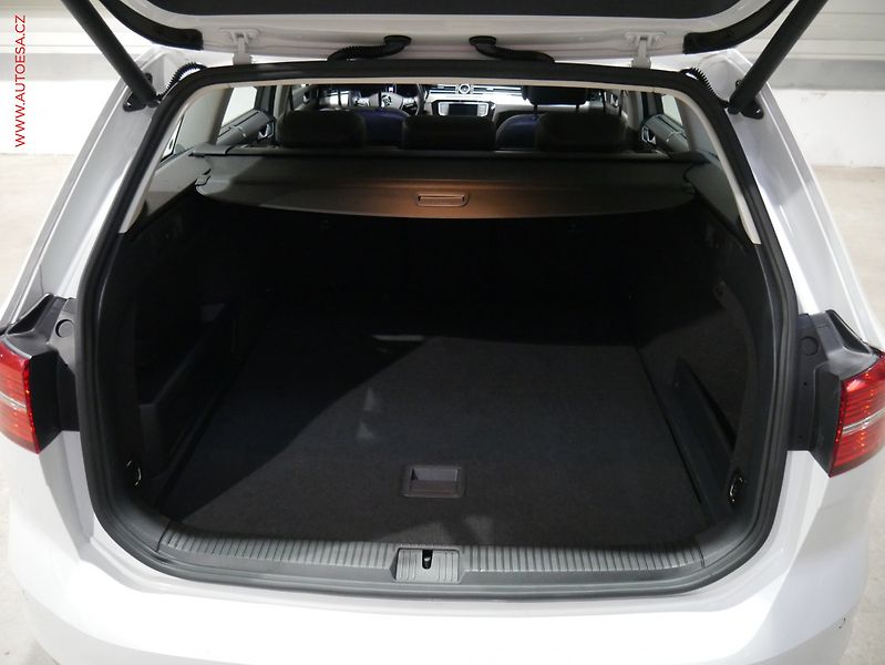 Volkswagen Passat (2015) 2.0Bi-TDi 4x4, ČR, DSG, LED - fotka 7 z 18