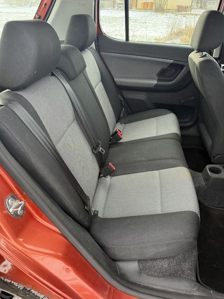 Škoda Fabia (2009) 2 1.4i 63kW, Nová STK - fotka 15 z 19